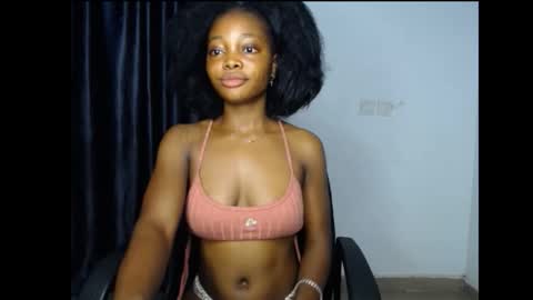 Snapshot of bellababy6 chatting on December 15, 6:12 pm bella online show from December 15, 6:12 pm