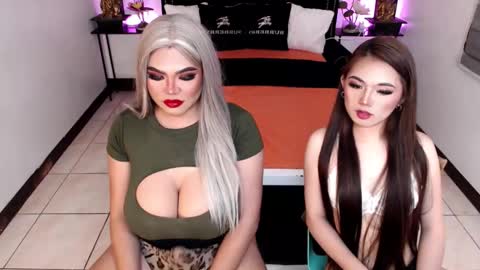 Snapshot of bellabrown_19xxx chatting on February 2, 6:37 am Bella online show from February 2, 6:37 am