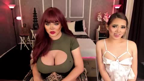 Snapshot of bellabrown_19xxx chatting on February 10, 11:23 pm Bella online show from February 10, 11:23 pm