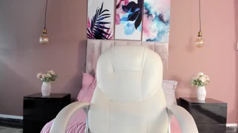 Snapshot of bellaclaiir chatting on February 1, 8:58 pm Bella Clair online show from February 1, 8:58 pm