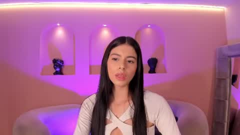 Snapshot of bellaconnor_ chatting on July 31, 8:41 pm Bella online show from July 31, 8:41 pm
