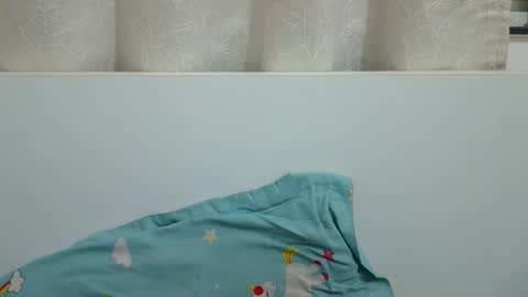 Snapshot of bellacrystall chatting on May 12, 12:35 pm bellacrystall online show from May 12, 12:35 pm
