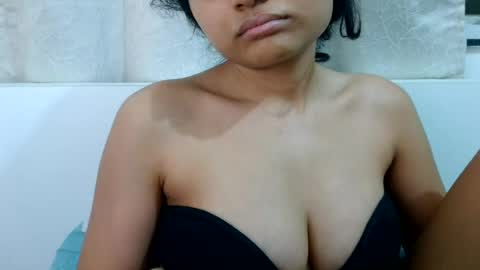 Snapshot of bellacrystall chatting on June 15, 4:20 pm bellacrystall online show from June 15, 4:20 pm