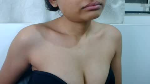 Snapshot of bellacrystall chatting on July 18, 6:45 pm bellacrystall online show from July 18, 6:45 pm