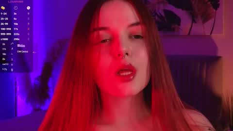 Snapshot of belladevile_ chatting on September 28, 2:00 pm belladevile_ online show from September 28, 2:00 pm