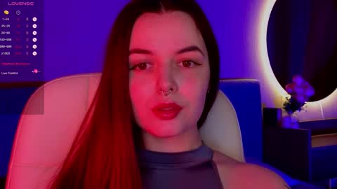 Snapshot of belladevile_ chatting on October 1, 7:25 am belladevile_ online show from October 1, 7:25 am