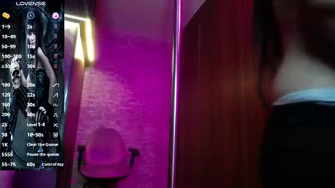 Snapshot of belladona_trix chatting on July 2, 7:42 pm belladona_trix online show from July 2, 7:42 pm