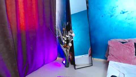 belladoyle online show from February 24, 12:59 pm