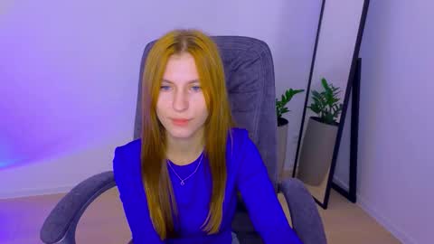 Snapshot of bellafoxi chatting on October 9, 10:46 am BellaFoxi online show from October 9, 10:46 am
