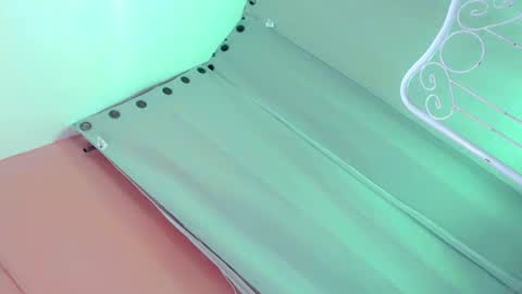 Bella rowt online show from February 6, 6:29 am