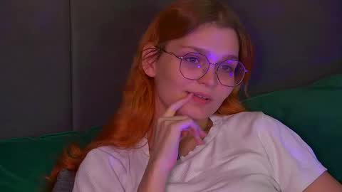 BellaMarebelle online show from October 10, 4:39 pm