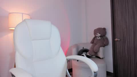 Bella Mia online show from February 23, 5:43 pm