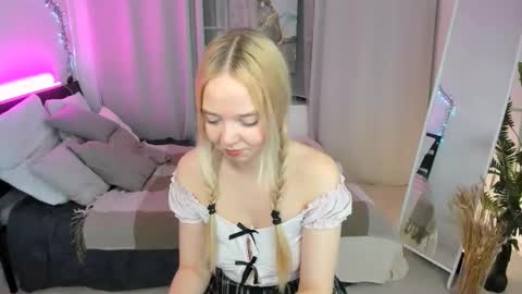 Bella online show from October 16, 10:11 pm