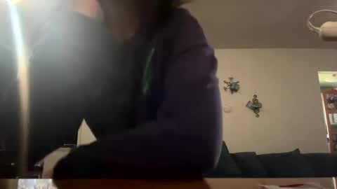 Bella Moon  online show from September 17, 6:20 pm