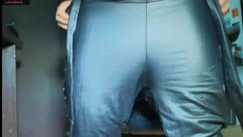 Snapshot of bellangel_ chatting on June 6, 10:36 pm Camille online show from June 6, 10:36 pm