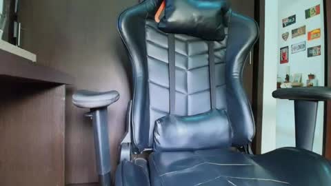 Snapshot of bellangel_ chatting on June 20, 9:39 pm Camille online show from June 20, 9:39 pm