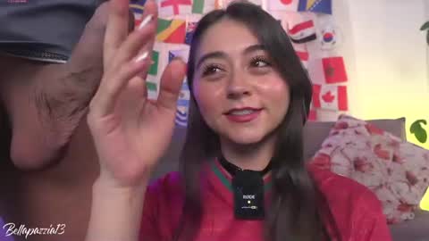 Snapshot of bellapazzia13 chatting on June 23, 5:33 pm online show from June 23, 5:33 pm