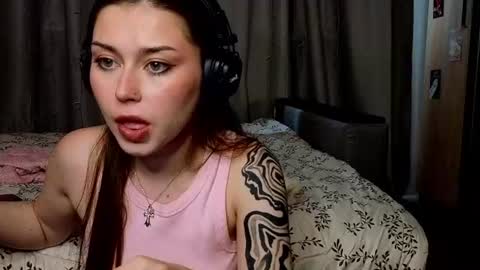 Snapshot of bellarison chatting on June 21, 11:46 am Daniela online show from June 21, 11:46 am