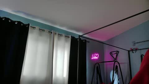 Bellaskeykeeper online show from February 24, 11:58 pm