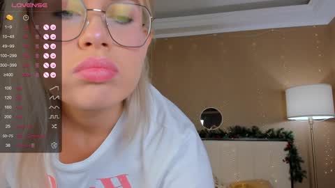 Bella online show from January 12, 12:49 am