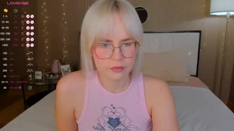 Bella online show from November 8, 12:44 am