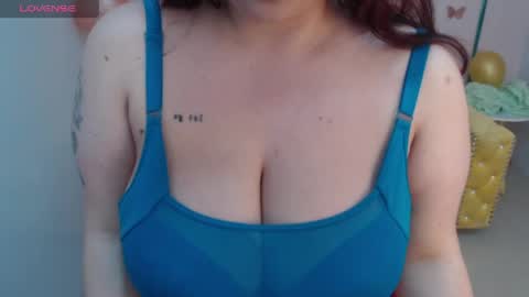 Bella online show from April 24, 1:24 pm