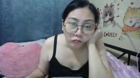 Snapshot of bellbabe chatting on September 20, 11:28 pm Bella online show from September 20, 11:28 pm