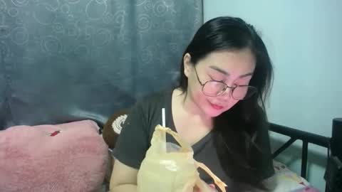 Bella online show from November 18, 9:03 am