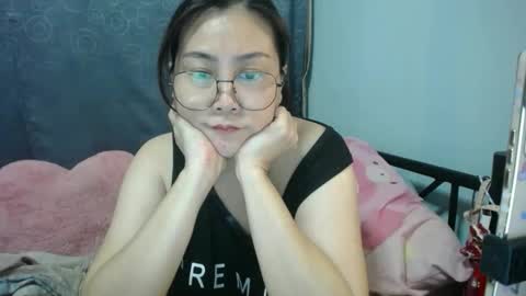 Bella online show from March 17, 10:02 pm