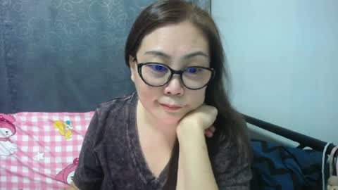Snapshot of bellbabe chatting on July 6, 10:34 am Bella online show from July 6, 10:34 am
