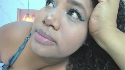 belle online show from November 20, 9:25 pm