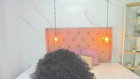 belle online show from February 8, 12:30 pm