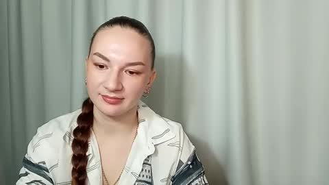 Snapshot of belle_fiesta chatting on February 2, 8:29 pm belle_fiesta online show from February 2, 8:29 pm