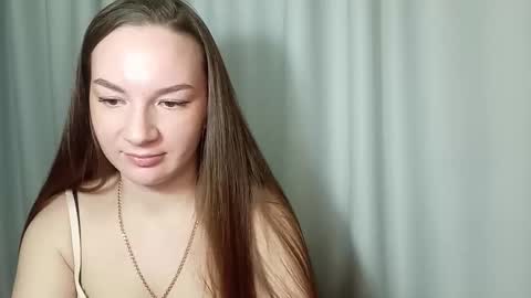 Snapshot of belle_fiesta chatting on February 8, 8:34 pm belle_fiesta online show from February 8, 8:34 pm