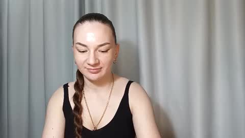 Snapshot of belle_fiesta chatting on February 22, 9:46 pm belle_fiesta online show from February 22, 9:46 pm