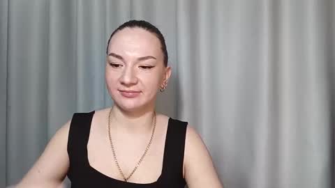 Snapshot of belle_fiesta chatting on March 6, 9:00 pm belle_fiesta online show from March 6, 9:00 pm