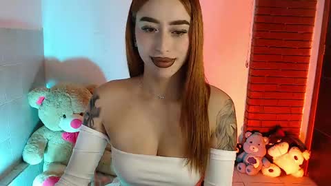 Snapshot of belle_ragazee chatting on May 5, 6:54 am belle_ragazee online show from May 5, 6:54 am