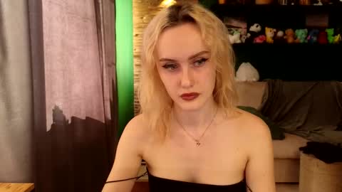 Belle online show from September 14, 6:23 am