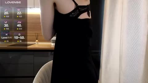 Snapshot of belle_vill chatting on May 31, 10:11 am Belle online show from May 31, 10:11 am