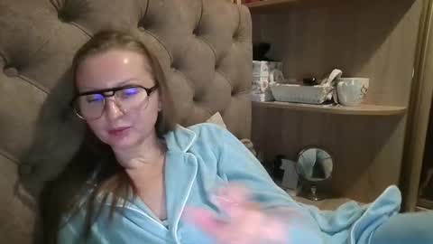 Amelia online show from November 4, 5:34 pm