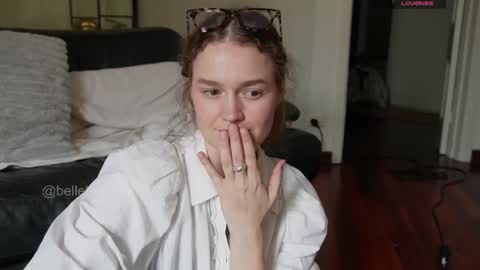 BELLE   online show from April 24, 5:32 am