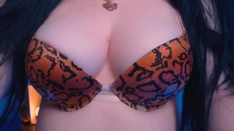 Hello I am kind friendly and cute girl online show from December 27, 9:43 pm