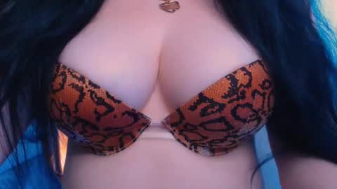 Hello I am kind friendly and cute girl online show from January 11, 12:18 pm