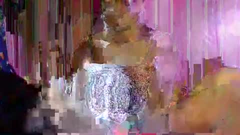 Snapshot of bellemiahxx chatting on December 5, 5:15 am bellemiahXx online show from December 5, 5:15 am