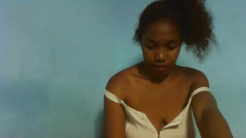 Snapshot of bellemiahxx chatting on February 26, 2:57 pm bellemiahXx online show from February 26, 2:57 pm
