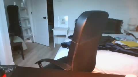 bellequeue19758 online show from February 1, 12:37 pm