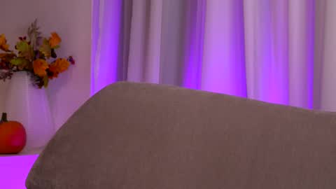 Belle online show from December 4, 5:17 am