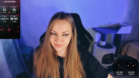 Your Annabelle Wolf  online show from January 20, 6:42 am