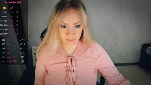 Your Annabelle Wolf  online show from May 1, 6:12 pm