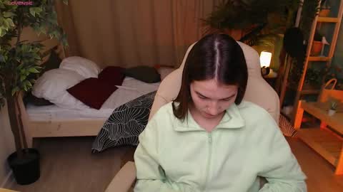 Bella online show from November 20, 1:39 am